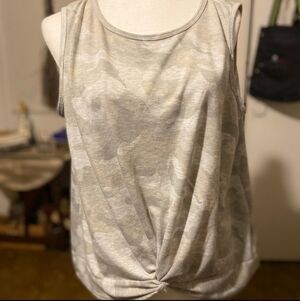 Jane & Delancey Grey Camo Camouflage Twist Front Tank Top Women's Small S EUC